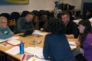 edit_PICT1816 Delegates discuss sustainability issues